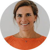 Dr. Nina Roy, Ärztin für TCM & Ganzheitliche Medizin